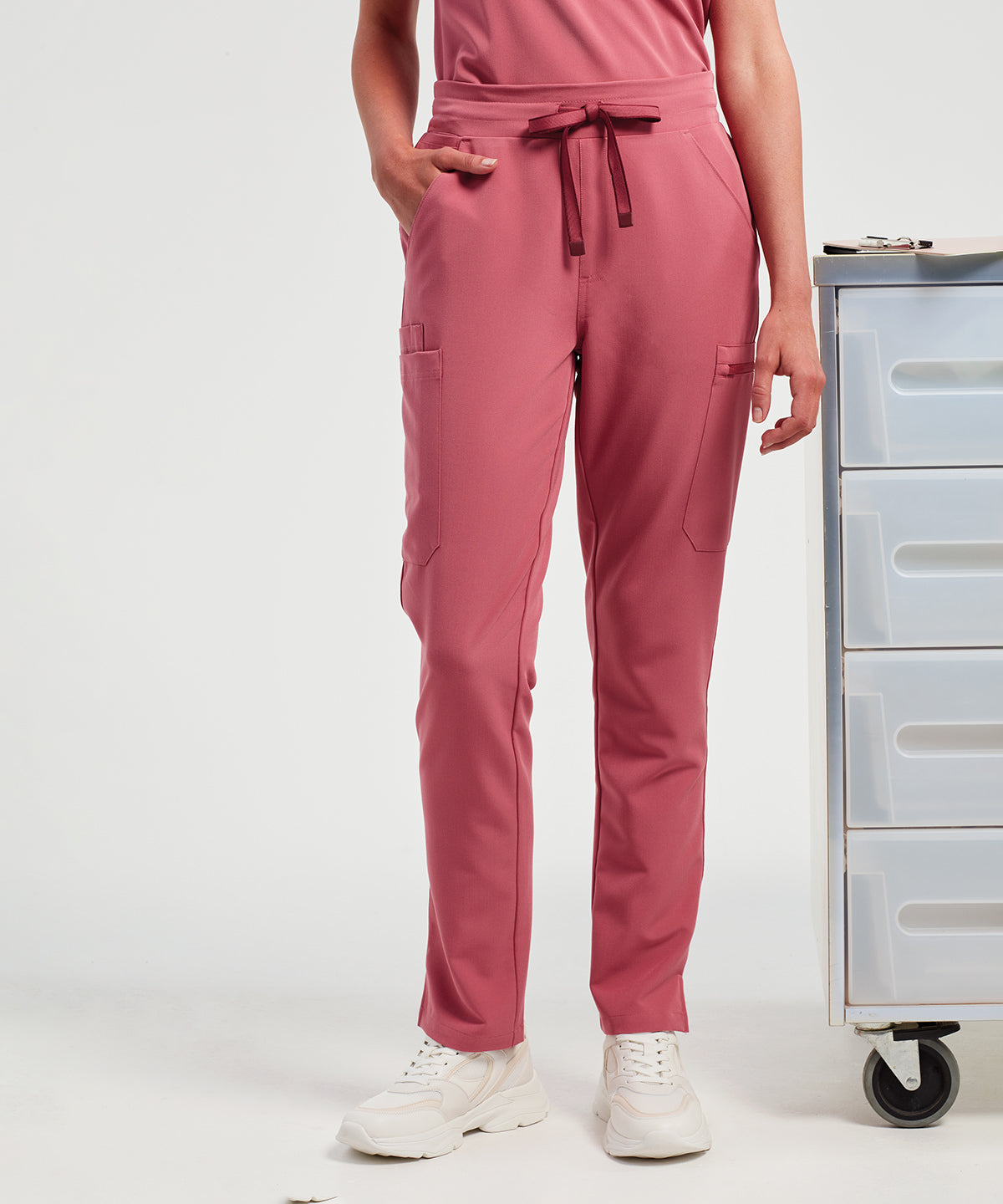 NN600 Women's Stretch Cargo Pants
